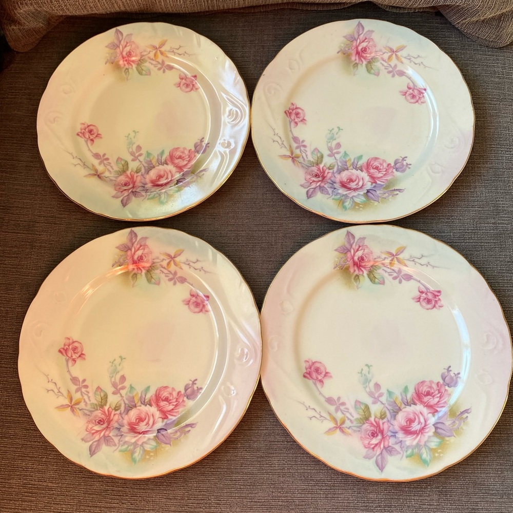 Set of 4 Vintage Lefton #6574 Pink Floral with Gold Trim Plates marked on back.